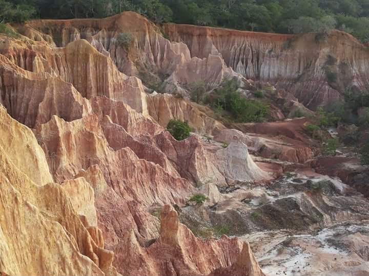 Sabbia_Dorata_e_cucina_del_diavolo_Marafa_03